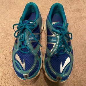 Brooks Pureflow Women’s size 10